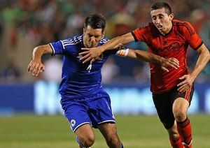 امیر اسپاهیچ - بات|درگیری اسپاهیک با هررا برای گرفتن مالکیت توپ