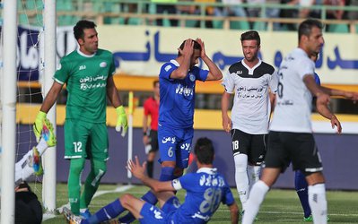 گزارش مدیرعامل استقلال به هیات مدیره: بيش از توانمان برای قلعه‌نويي بازيكن جذب كرديم / انتظاراتمان برآورده نشد