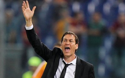 رودی گارسیا: به احترام هواداران و به اعتبار پیشینه باشگاه، ادامه می‌دهیم