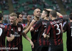 شادی بازیکنان میلان