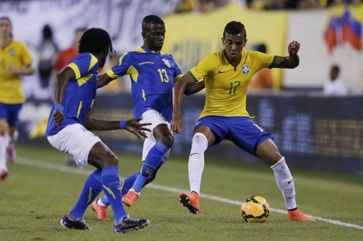Luiz Gustavo.jpg
