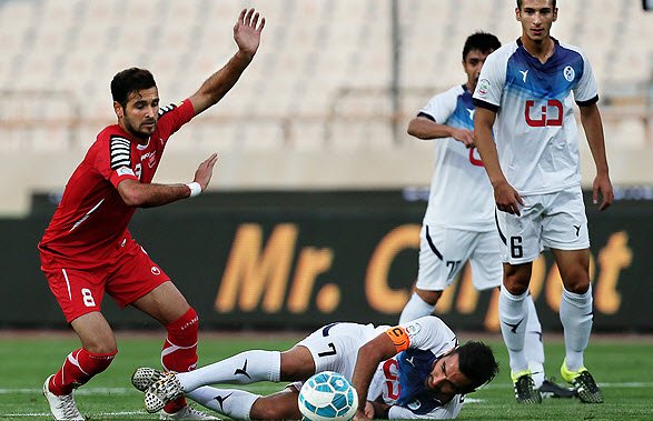 برخورد بازیکنان با هم