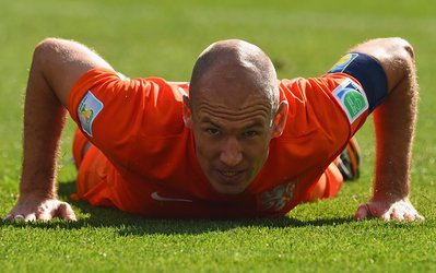 آرین روبن بهترین بازیکن نبرد هلند - شیلی