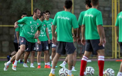 حاشیه تمرین پرسپولیس | درخشان اسپانیایی شد / تمرینات اختصاصی مهاجم اسبق پرسپولیس دور زمین