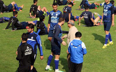 سه بازیکنی که استقلال به آن‌ها نیاز دارد / ۷ نفر در لیست خروجی آبی‌ها