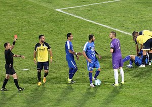 اخراج گلر راه آهن|استقلال تهران 3 - 3 راه آهن / لیگ برتر