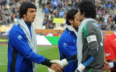 حاشیه‌های تمرین استقلال | آشتی‌کنان سرد رحمتی و طالب‌لو با وساطت مظلومی