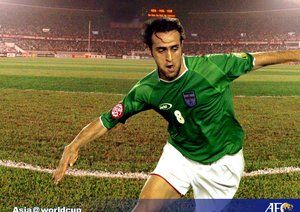 گالری تصاویر علی کریمی|علی کریمی بازیکن سابق بایرن مونیخ و مرد سال آسیا در سال 2004