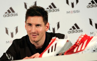 آدیداس به دنبال انتقال مسی از بارسلونا