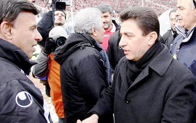 قلعه‌نویی جواب مظلومی را نداد/ رخصت از سرمربی قبلی توسط رسانه‌ها