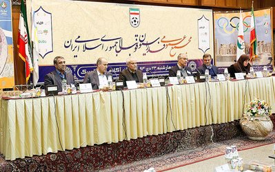 معضل بزرگ فدراسیون فوتبال در مورد ادامه فعالیت کفاشیان تا زمان انتخابات