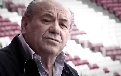 سیموئز: کسانی که می‌گویند مدیر برنامه‌های کی‌روش و حقیقی یکی است، باید دهانشان را ببندند / او بايد در جاي بزرگتر از ايران كار كند