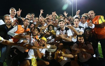 انتقاد شدید از پاداش میلیاردی برای بازیکنان و کادر فنی سپاهان