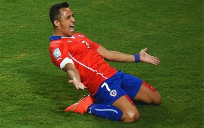 سانچس: نگران داوری بازی با برزیل هستم