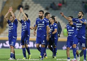 تشکر بازیکنان استقلال از هواداران