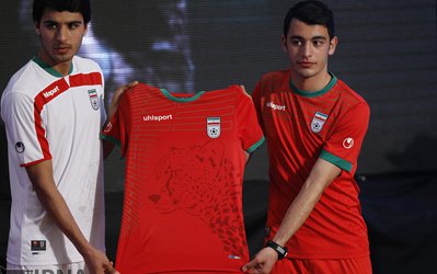 پاسخ آل‌اشپورت به انتقادها از لباس تیم ملی فوتبال