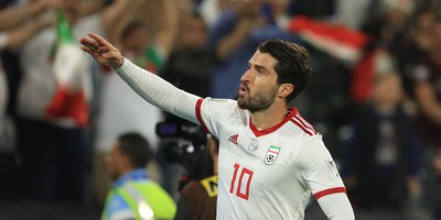 صحنه‌های حساس و گل‌های بازی ایران 3 - چین 0