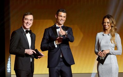 رونالدو و توپ طلا؟ شاید سال بعد!