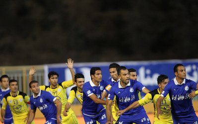 خط هافبک متزلزل استقلال در غیاب کرار