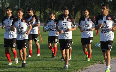 نگاه روز | مشکلات مالی پرسپولیسی‌ها در آستانه دیدار حساس با مدافع عنوان قهرمانی