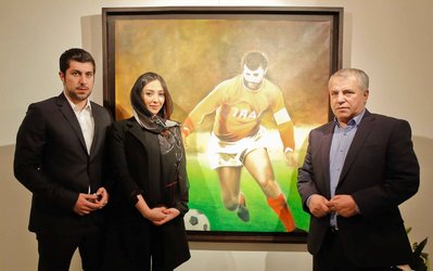 در نمایشگاه نقاشی عروسش / پروین تابلوی خودش را خرید!