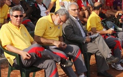 ابن‌قاسم: هواداران سپاهان با اکو در ورزشگاه رپورتاژ می‌کردند!/ فولاد باشگاهی تولیدی و روی اصول است