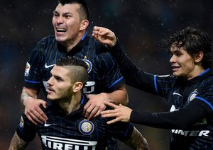 مائورو ایکاردی - مدل