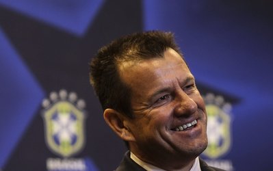 دونگا: حضور هیچ بازیکنی در ترکیب تیم ملی برزیل تضمین شده نیست.