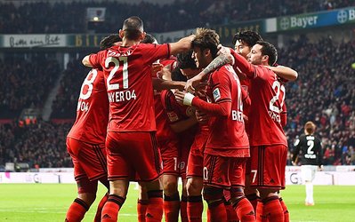 بوندسلیگا | لورکوزن 4 - اشتوتگارت 0 / صعود لورکوزن به رده سوم و اوضاع وخیم اشتوتگارت + چیدمان دو تیم