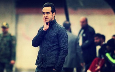 همه‌ی تقابل‌های جنجالی علی کریمی با پرسپولیس در دوران بازیگری/ از درآوردن پیراهن تا درگیری 