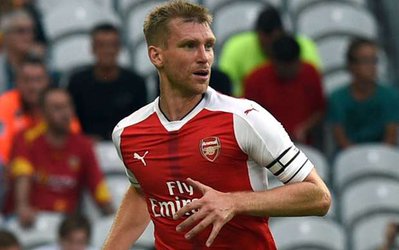 پرمرته ساکر: تمدید قرارداد با توپچی ها گزینه اول من است