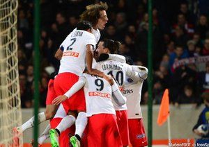 شادی بازیکنان پی اس جی|ليل 0 - 1 پاریس سن ژرمن / جام حذفی