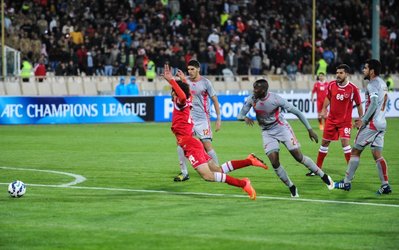 بازیکن لخویا: پرسپولیس صدرنشین می‌شود / بايد برای مقام دوم بجنگيم!