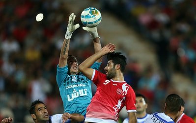 حاشیههای پرسپولیس - ملوان | درخواست جالب هواداران از طارمی و خروج همزمان کاپیتانها از زمین