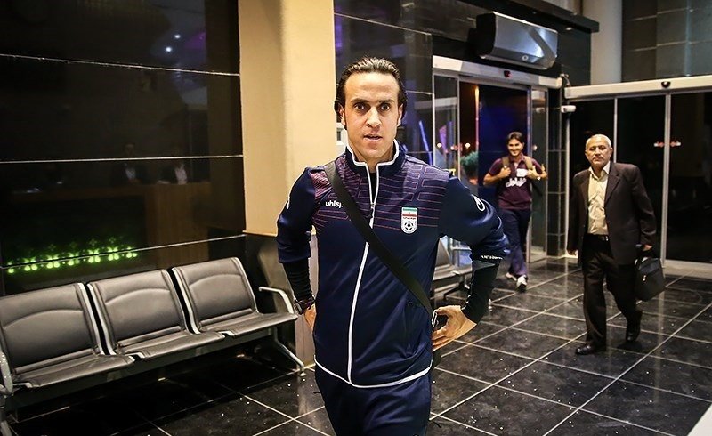 Ali Karimi 2 (Airport - Portugal Camp) (93.07.12).jpg