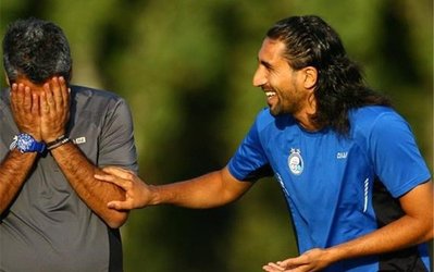 کرار را به بزرگی سپردند تا چارچوب باشگاه استقلال را به او یاد دهند!