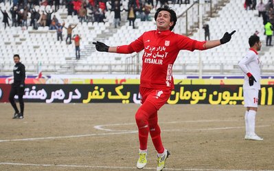 دوست دارم در تراکتور بمانم/ هواداران تونی را می‌خواهند