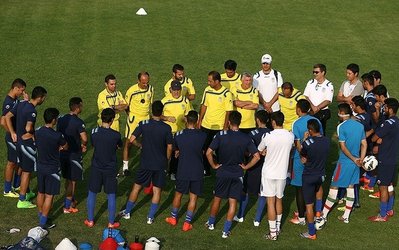 ذوالفقارنسب: باخت تیم امید فاجعه بود!