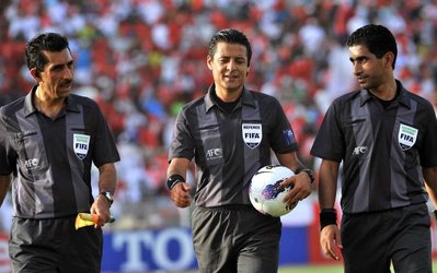 فغانی: نگاه به داوری باید تغییر کند/ افکار عمومی باید درباره بازی تراکتور قضاوت کنند