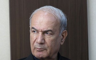 افشارزاده: کجای دنیا بازیکنی به دلیل خوشحالی مقابل دوربین کارت می‌گیرد؟