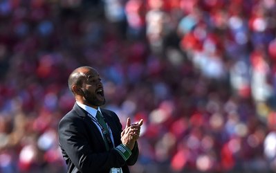 تقدیر نونو اسپیریتو سرمربی جدید والنسیا از ژوزه مورینیو