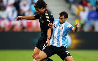 یوونتوس ماسچرانو را برای جانشینی خدیرا می‌خواهد