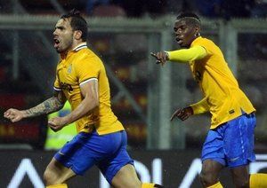 کارلوس آلبرتو توز - پوگبا|جشن پوگبا به خاطر گلزنی توز