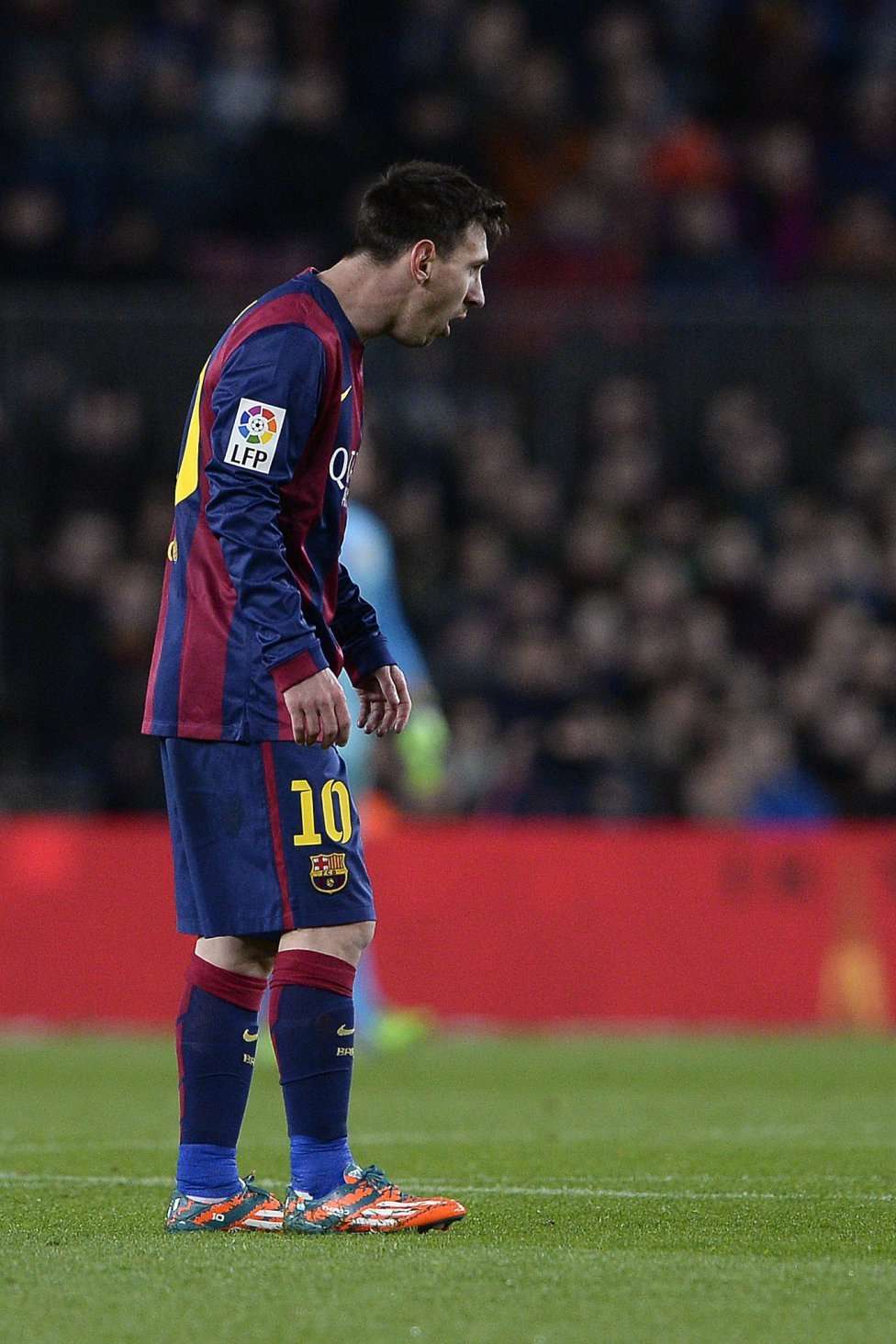 messi nausious.jpg