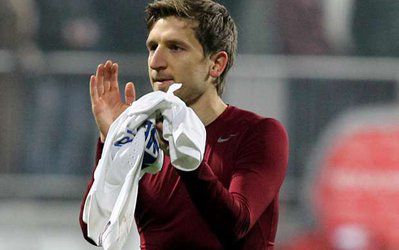 مارکو مارین چلسی را به مقصد المپیاکوس ترک کرد