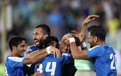 لیگ برتر | استقلال 2 - نفت 1 / استقلال به صدر رفت، بحران نفت بیشتر شد