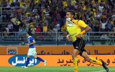 شریفی: ذوب‌آهنی‌ها گفتند ضعیفم و به سپاهان آمدم/ حضور در لالیگا آرزویم است