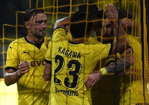 بوروسيا دورتموند|بوروسيا دورتموند 7 - 2 آد / لیگ اروپا