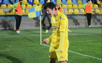 لیگ برتر روسیه | آزمون گل زد، روستوف برد