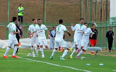 لیگ برتر | ذوب آهن ۱ - پرسپولیس ۰ /  درخشان باز هم از یحیی شکست خورد + ویدئوی مسابقه و گزارش تصویری